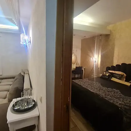 Apartamentai Su Jacuzzi 维尔纽斯